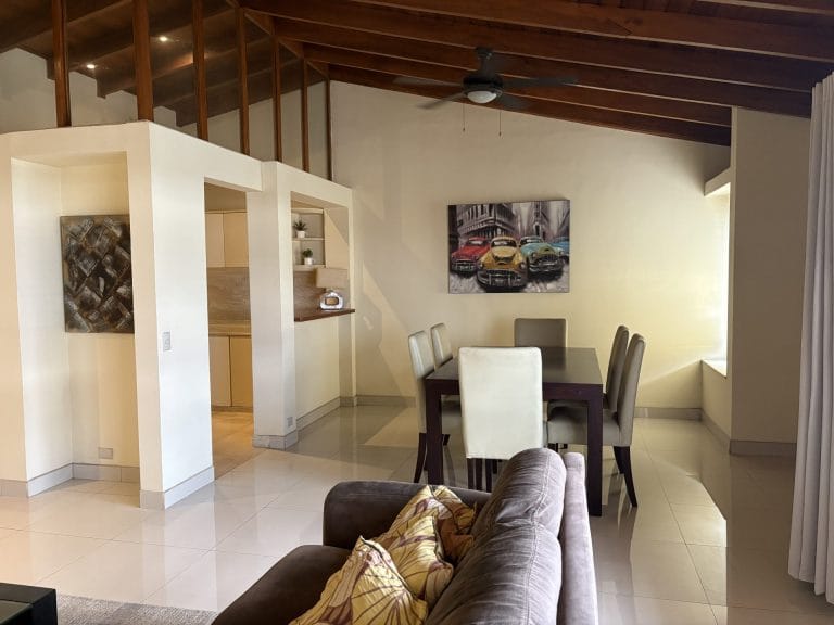 Casa independiente 4 dormitorios en venta urbanizacion palermo escazu