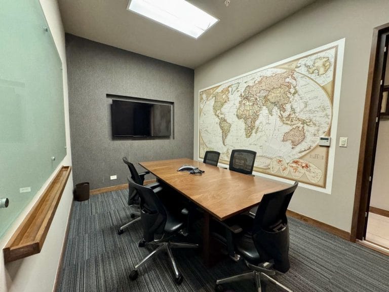 oficina amoblada en alquiler plaza tempo escazu furnished office for rent 1