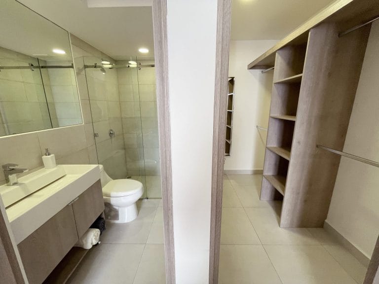 Apartamento-2-dormitorios-en-venta-en-Uruka-Point-la-uruca-costa-rica-4-scaled.jpg