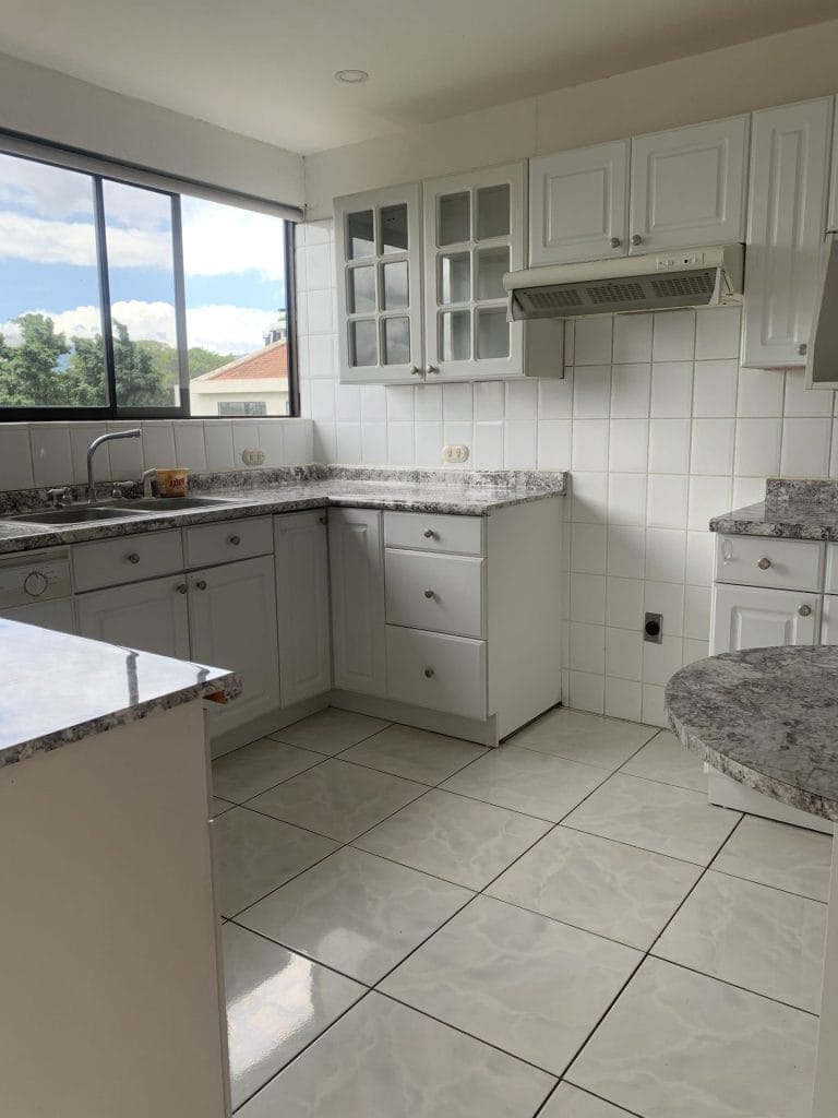 Cocina-2-scaled.jpg