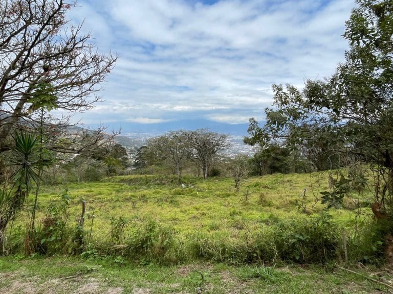 Lote-en-venta-San-Antonio-de-Escazu-espectacular-vista-al-valle-central-6.jpeg