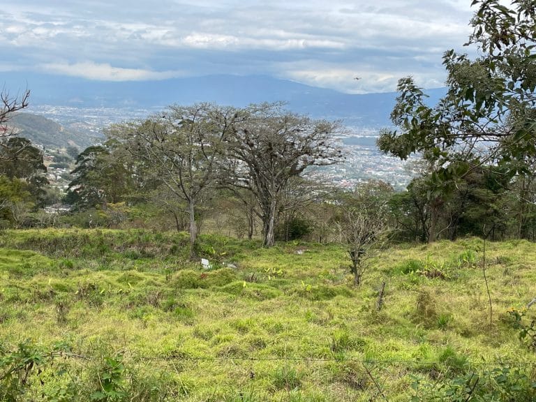 Lote-en-venta-San-Antonio-de-Escazu-espectacular-vista-al-valle-central-7.jpeg