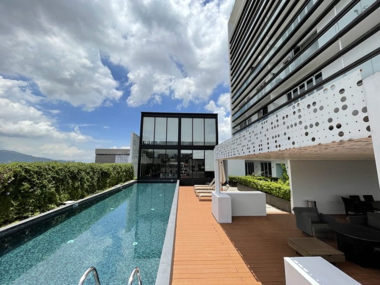 apartamento-en-alquiler-y-venta-en-via-74-nunciatura-rohrmoser-apartment-for-sale-and-rent-1-1-scaled.jpeg