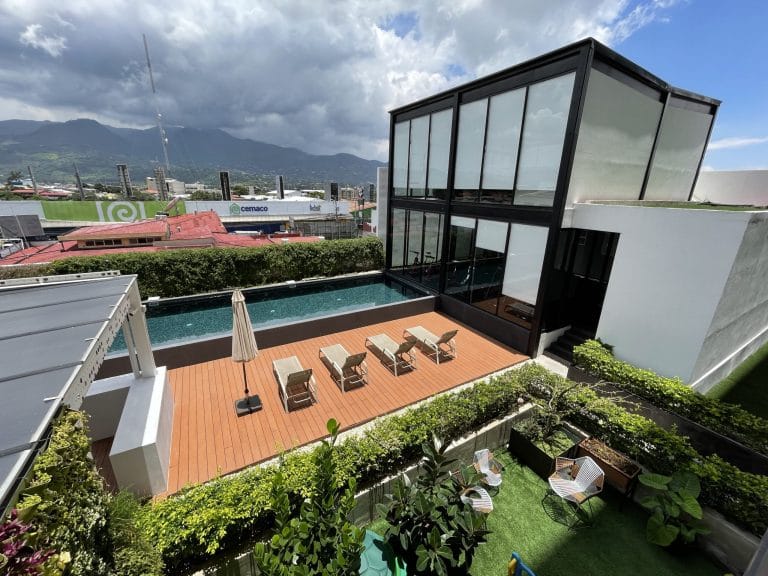 apartamento-en-alquiler-y-venta-en-via-74-nunciatura-rohrmoser-apartment-for-sale-and-rent-9-scaled.jpeg