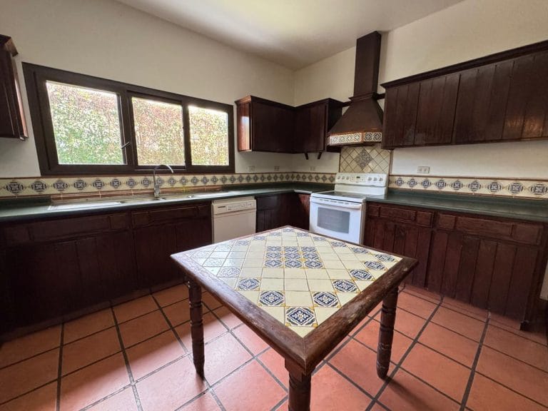 casa 3 dormitorios de 1 piso en venta bosques de lindora santa ana costa rica 2