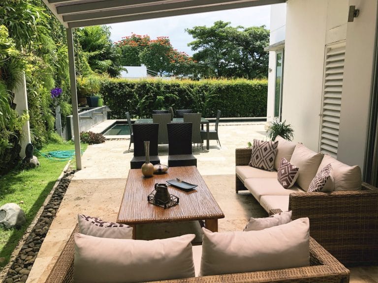 casa-contemporanea-en-venta-en-condominio-daluz-en-escazu-santa-ana-contemporary-house-for-sale-condominium-Daluz-costa-rica-4-scaled.jpeg