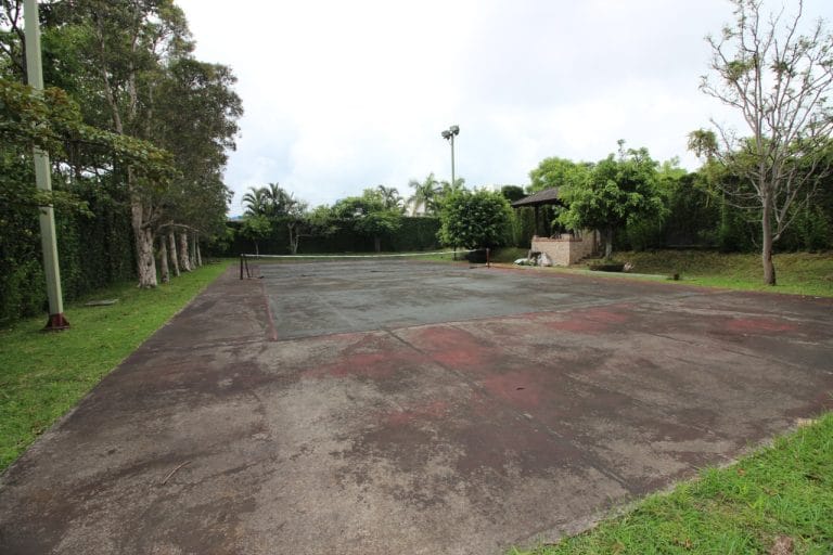 casa-en-venta-cariari-uso-de-suelo-mixto-cancha-de-tennis.jpeg