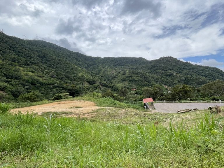 finca-lote-para-desarrollar-en-venta-en-rio-oro-santa-ana-costa-rica-1-scaled.jpg