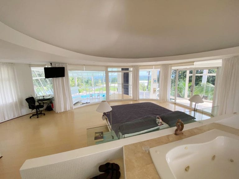 luxury-ocean-view-house-for-sale-in-manuel-antonio-quepos-with-helipad-8.jpg