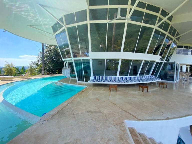 luxury-ocean-view-house-for-sale-in-manuel-antonio-quepos-with-helipad-9.jpg