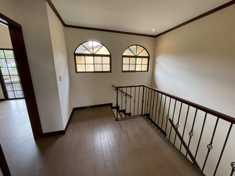 townhouse-en-alquiler-en-escazu-for-rent-9-scaled.jpeg
