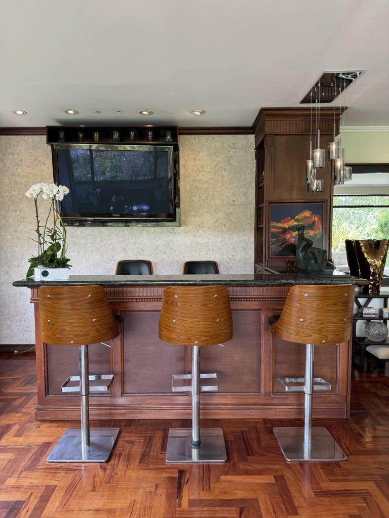 bar_apartamentooconvistaverdeensanrafaelescazu