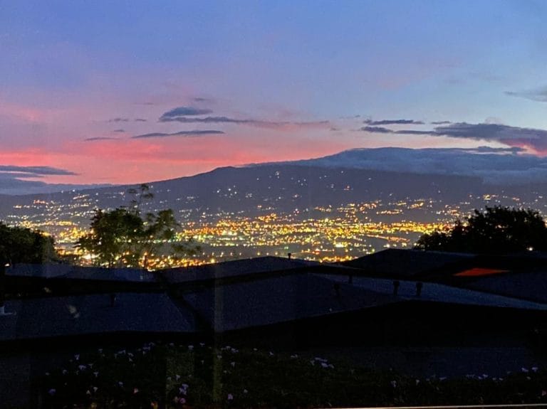 casa en venta 3 dormitorios condominio dendera san antonio escazu