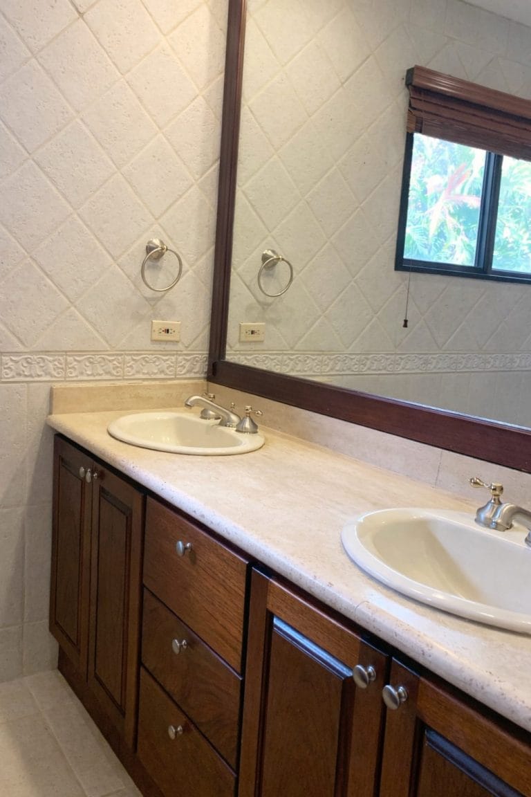 7C05E8F7-821D-42E6-B2D1-793E2C18135F