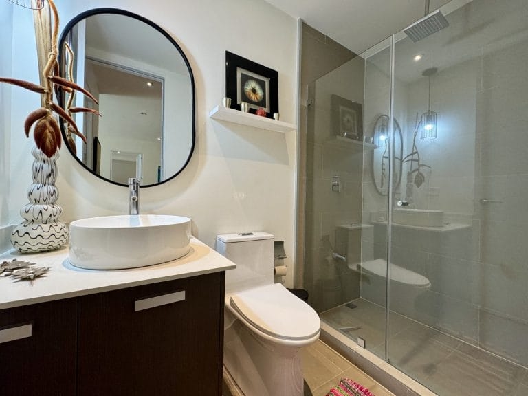 Apartamento 2 dormitorios en venta en San Rafael Escazú condominio Adria 8