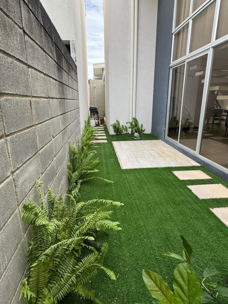 Jardin Lateral