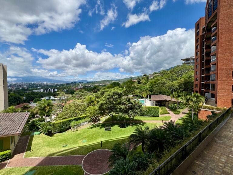 apartamento de lujo en venta y alquiler en Condominio Monteplata escazu 3 dormitorios 1