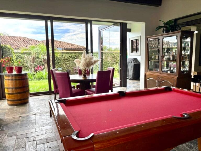casa 4 dormitorios en venta jaboncillos escazu 1