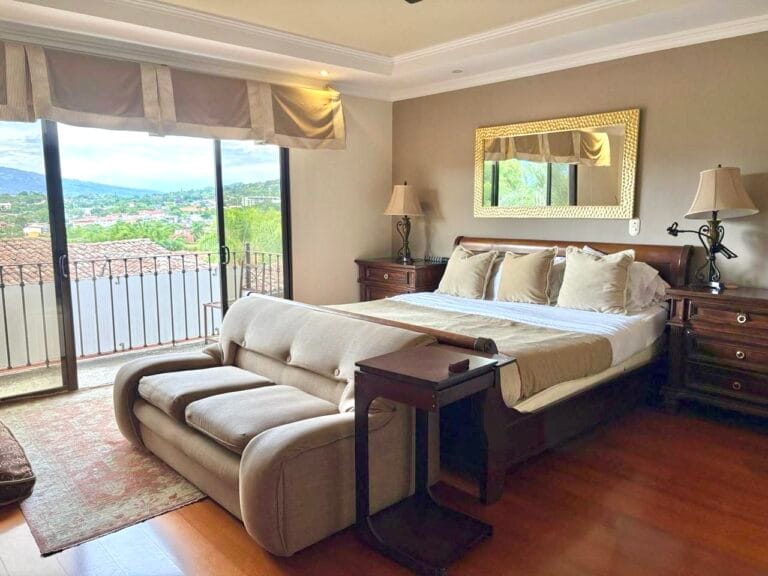 casa 4 dormitorios en venta jaboncillos escazu 1