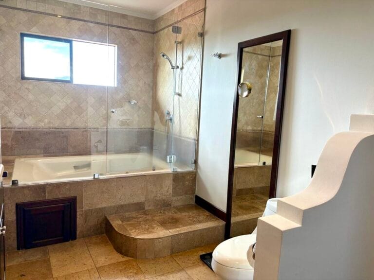 casa 4 dormitorios en venta jaboncillos escazu 1