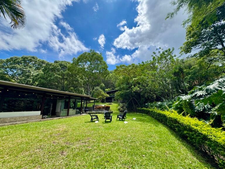 casa de 1 piso 6 dormitorios en venta salitral santa ana costa rica