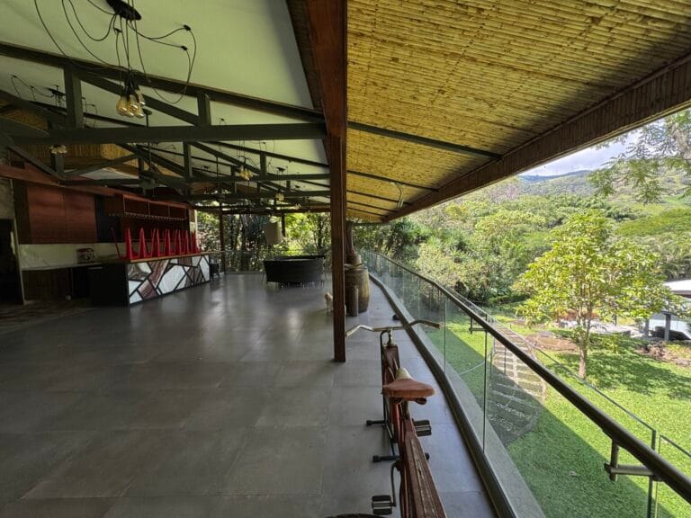 casa de 1 piso 6 dormitorios en venta salitral santa ana costa rica