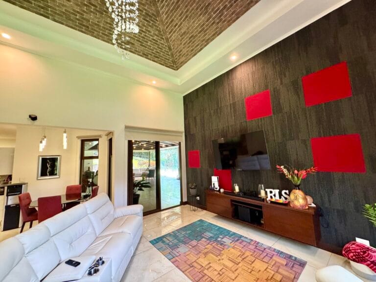 casa de 1 piso 6 dormitorios en venta salitral santa ana costa rica