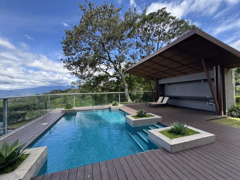 vistas monasterio 2 bedroom apartment for sale rent casa club