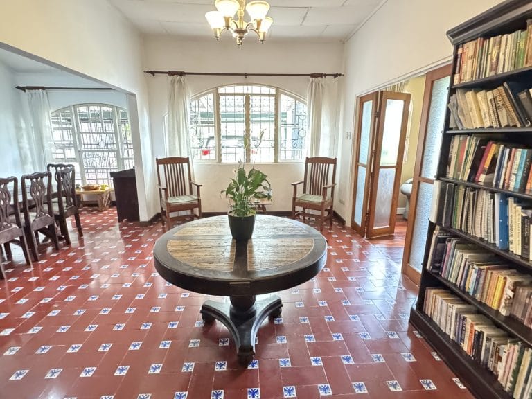 Casa-independiente-4-dormitorios-en-venta-san-antonio-escazu-costa-rica-4-scaled.jpg