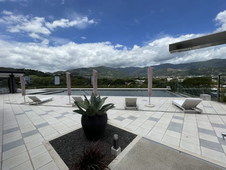 Lote-con-vista-panoramica-en-venta-en-Condominio-Vista-Real-Santa-Ana-Costa-Rica-5-scaled.jpg
