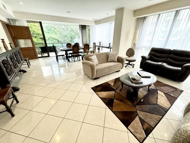 condominio-country-escazu-apartamento-amoblado-de-3-dormitorios-en-alquiler-4-scaled.jpg