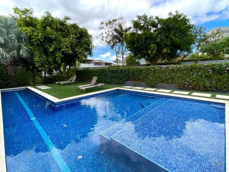 venta-en-condominio-asurcano-escazu-costa-rica-3-bedroom-house-for-sale-10-scaled.jpg